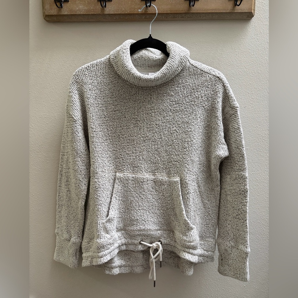 Cozy Gray Turtleneck Pullover Sweater